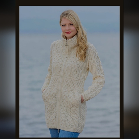 Aran Crafts 100% Wool cable knit cardigan Sweater made in Ireland size Small - Picture 1 of 9